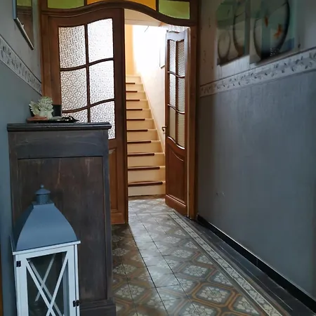 Apartment In Einem Alten Lontzen